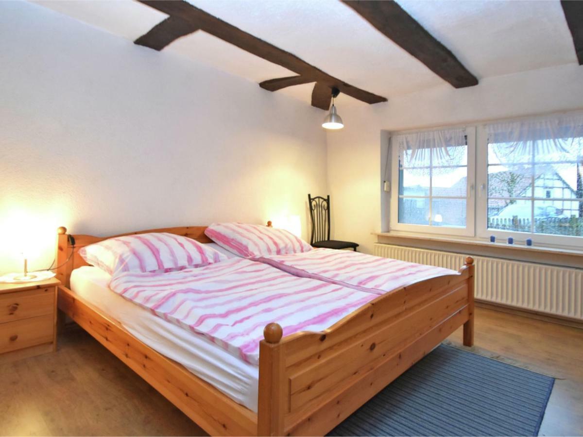 Small Apartment In Hesse With Terrace And Garden Frielendorf Bagian luar foto